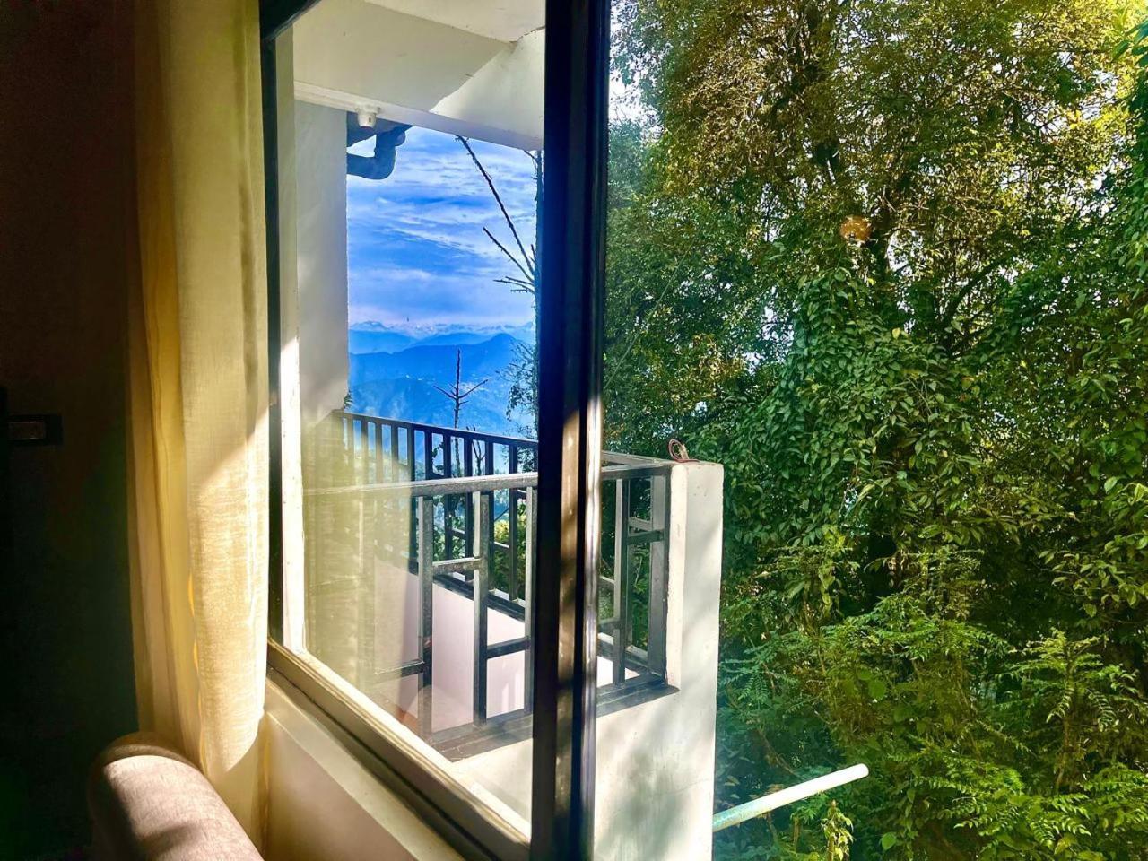 Forest Lodge - 80 Mts From Mall Road Darjeeling  Exterior photo