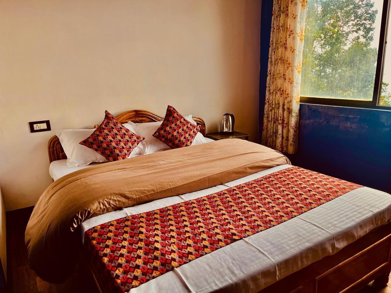 Forest Lodge - 80 Mts From Mall Road Darjeeling  Exterior photo