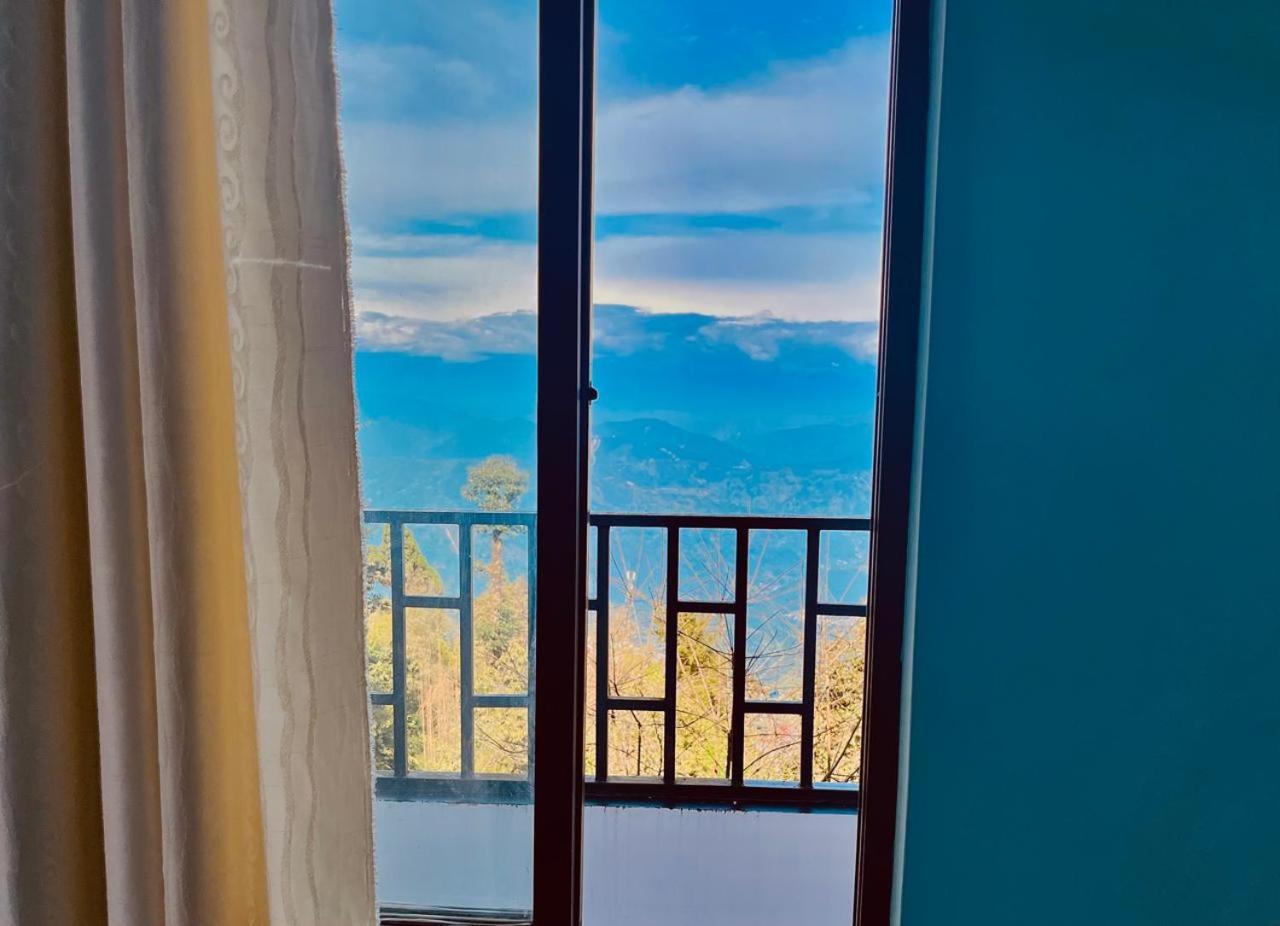 Forest Lodge - 80 Mts From Mall Road Darjeeling  Exterior photo